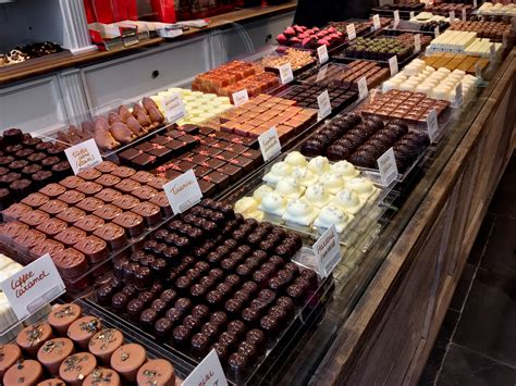 chocolate shops in brussels